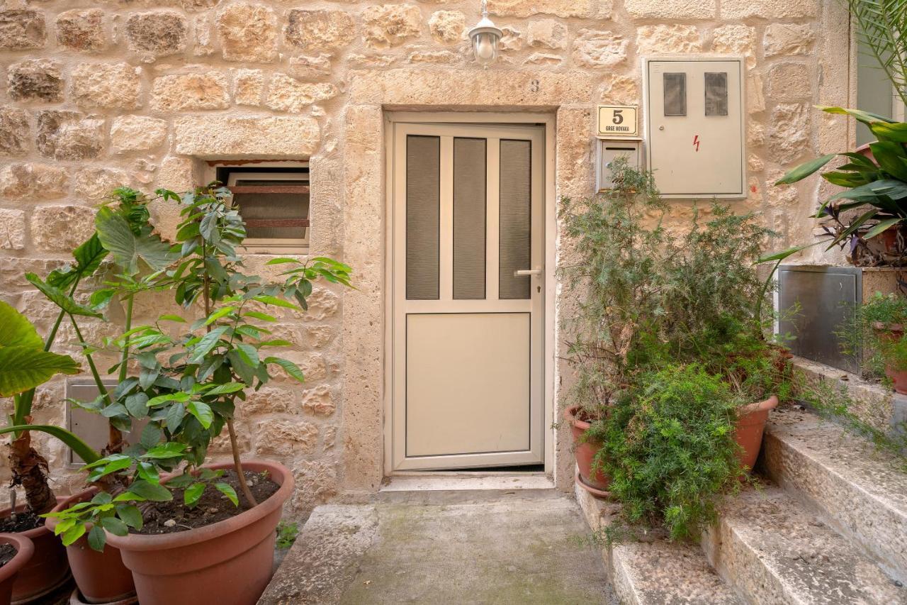 Mandina - Harbourside Guesthouse Hvar Town Extérieur photo